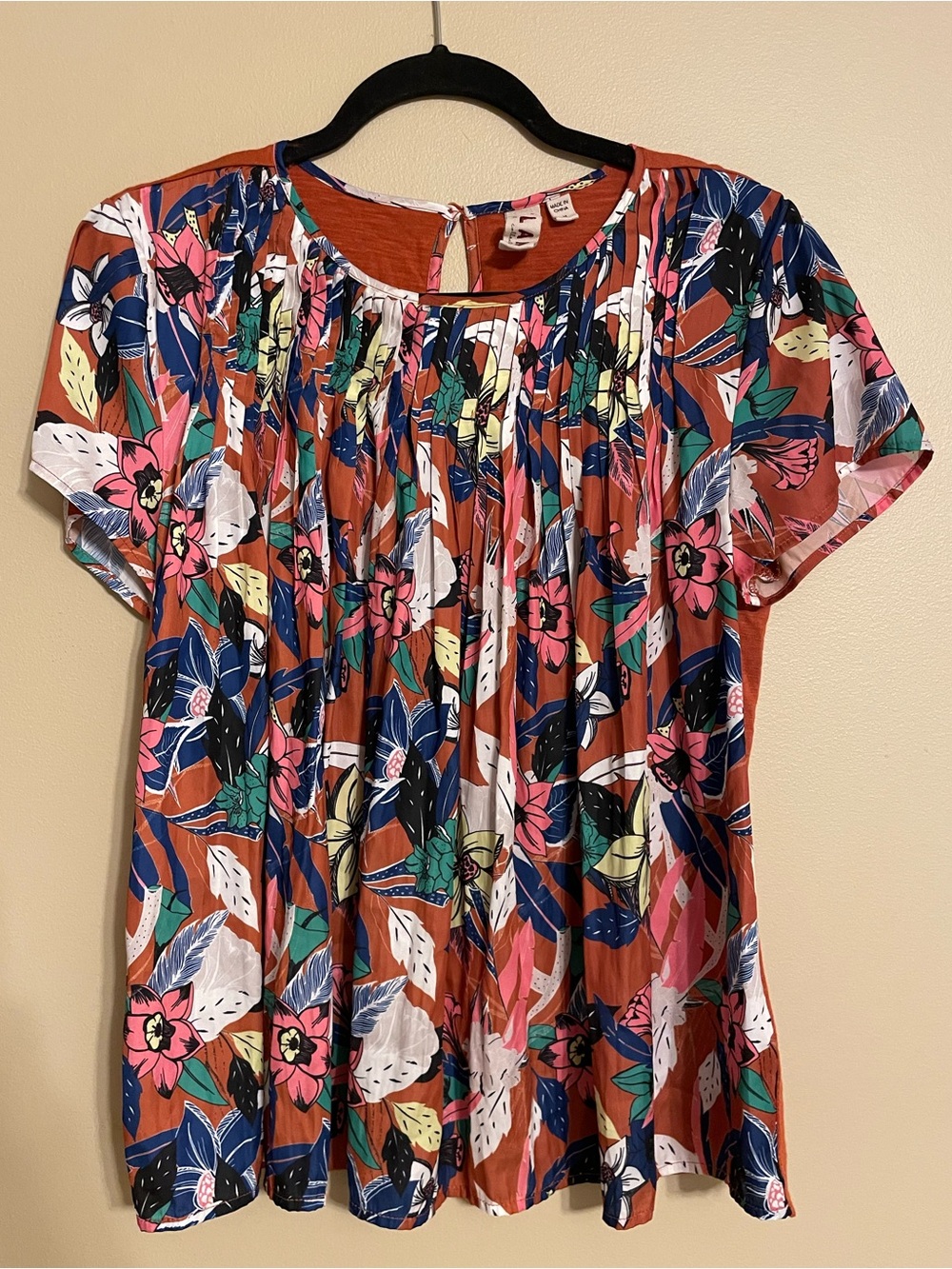 Anthropologie Dolan Floral Pleated Blouse size medium mixed media